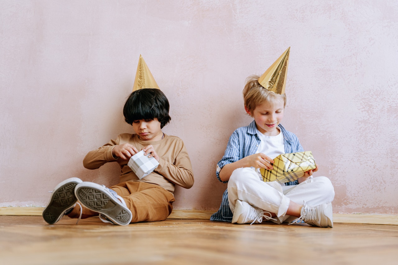 How much should you spend on a kid's birthday present? Wicked Uncle Blog