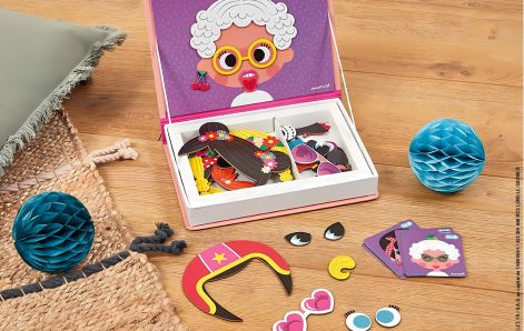 Girls Crazy Faces - Magneti'book