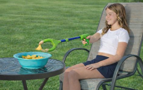 Handy Grabs - with Mini Rubber Hands!