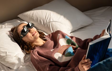 Glasses to see whilst lying down